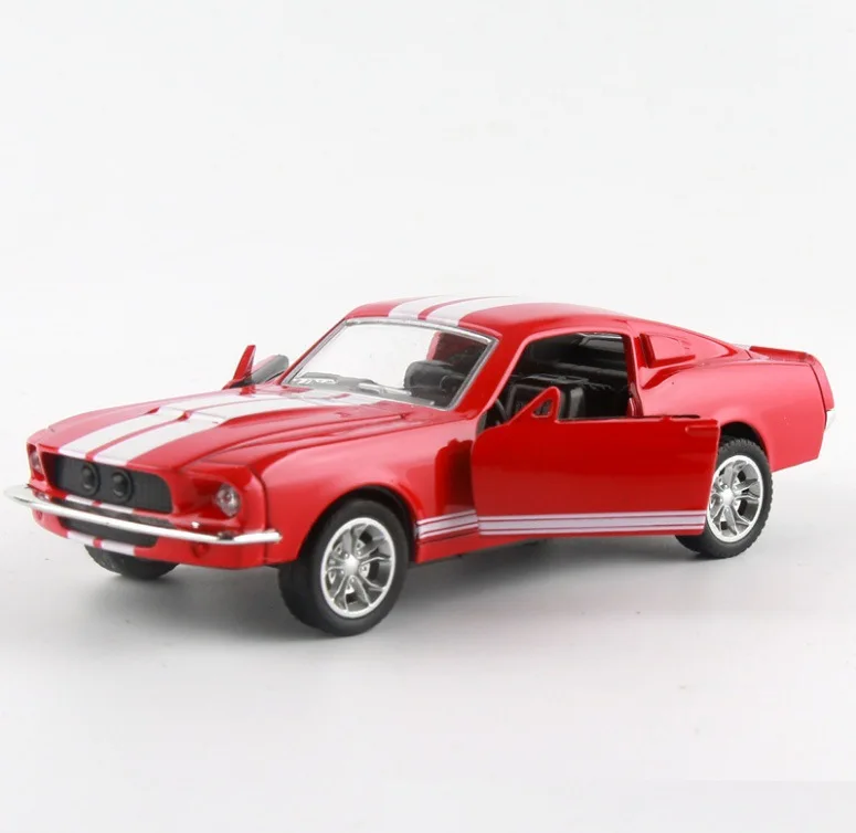 1:32 Scale Ford Mustang GT 1967 GT500 Pull Back Vehicles 13CM Open Door Alloy Car Toy Model Children\'s Toy