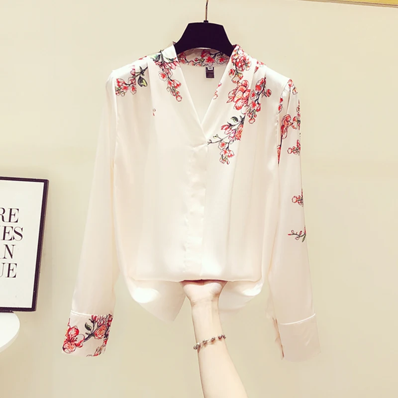 

SURUFENG Vintage Women 3D Floral Printed Blouse Summer 2021 Casual V-Neck Tops Ladies Elegant Pullover Shirt 3XL Plus Size