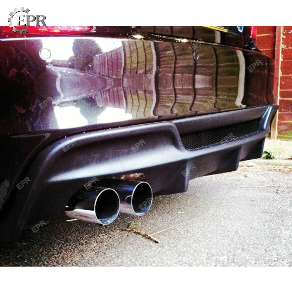 For BMW E82 E88 1 Series Rieger Style Carbon Fiber Rear Diffuser(Fit E82 2 Door Coupe E88 2 Door convertible - Sports Model)