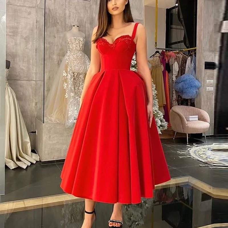 Red Tea Length Prom Dresses Sweetheart Lace Appliques Sleeveless Backless Satin Short Party Evening Gown