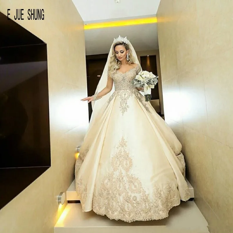 E JUE SHUNG Gorgeous Long Train Wedding Dresses O-Neck Long Sleeves Lace Appliques Beaded Luxury Bridal Gowns vestido de noiva