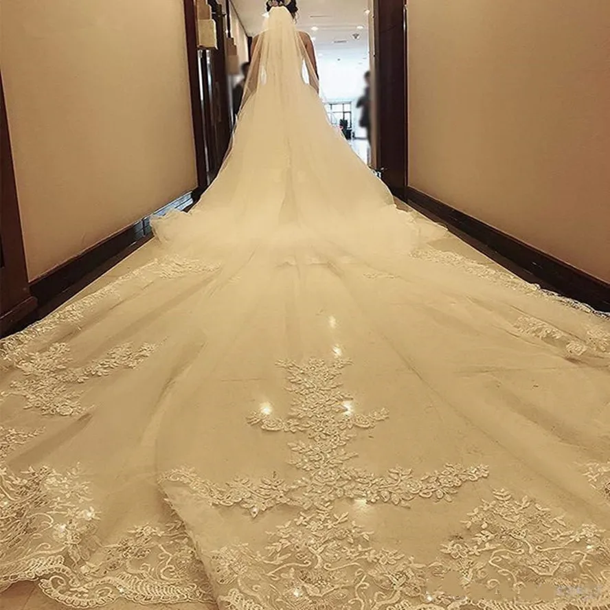 Echte Foto Wit Ivoor 4 5Meter Twee Layer Bruiloft Sluier Met Kam Lace Edge Bridal Veils Geappliceerd Kathedraal Wedding accessorie