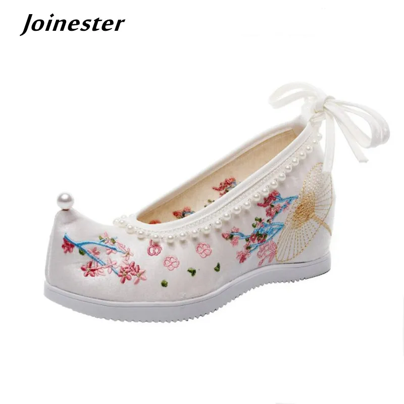 Cross-Tied Autumn Shoes for Women Ethnic Embroidered Wedge Pumps Height Increase Dance Shoe Female Chinese Hanfu Loafers