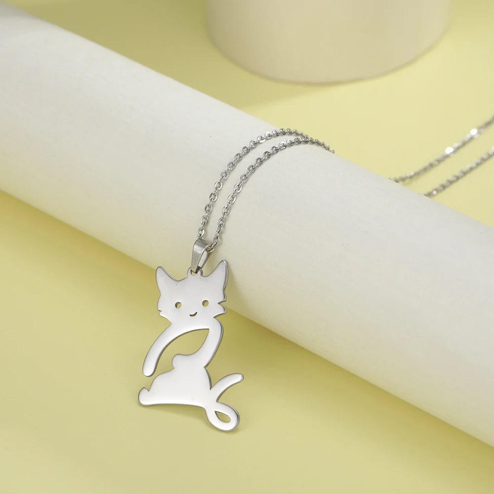 Cazador Stainless Steel Animal Pendant Necklace Cute Cat Dog Pet Whale Elephant Fish Penguin Necklaces Jewelry Gift for Women