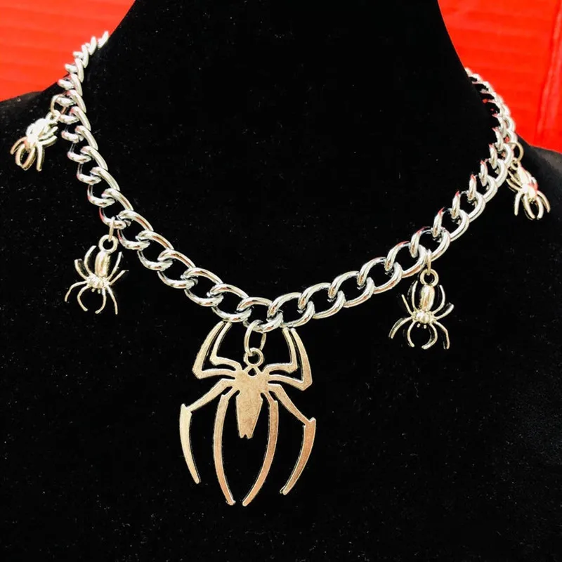 Spider Choker Necklace Spooky Creepy Mother Babies Spiders Cuban Curb Chain Insects  Men Women Unisex Punk Gothic Jewelry