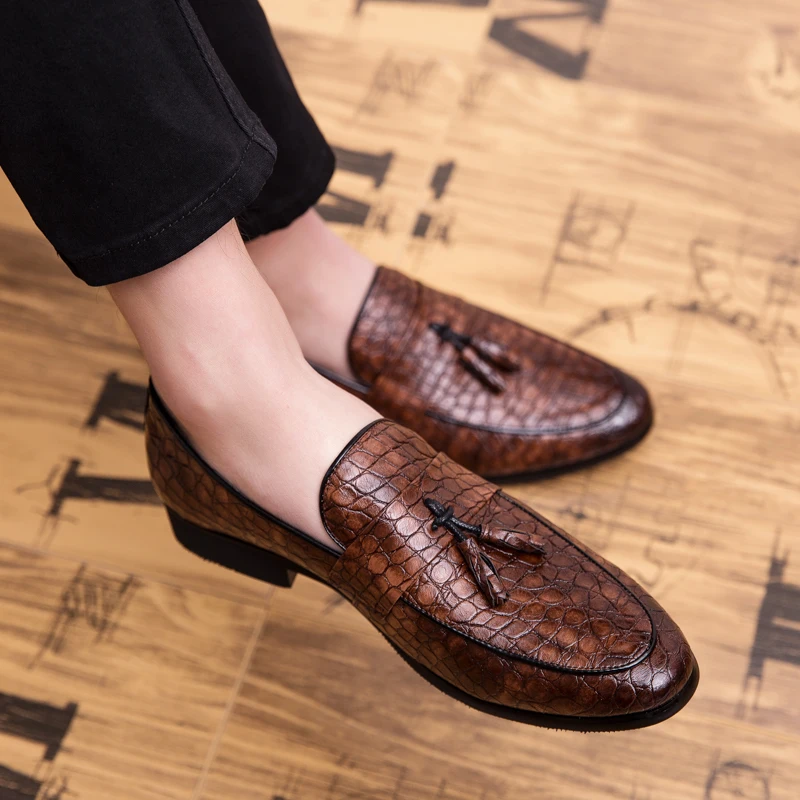 

Leather Men Retro Tassel Flats Casual Shoes Soft Loafers Slip On Comfy Driving Boat Shoes Mocassins Homme Gentleman Shoes II