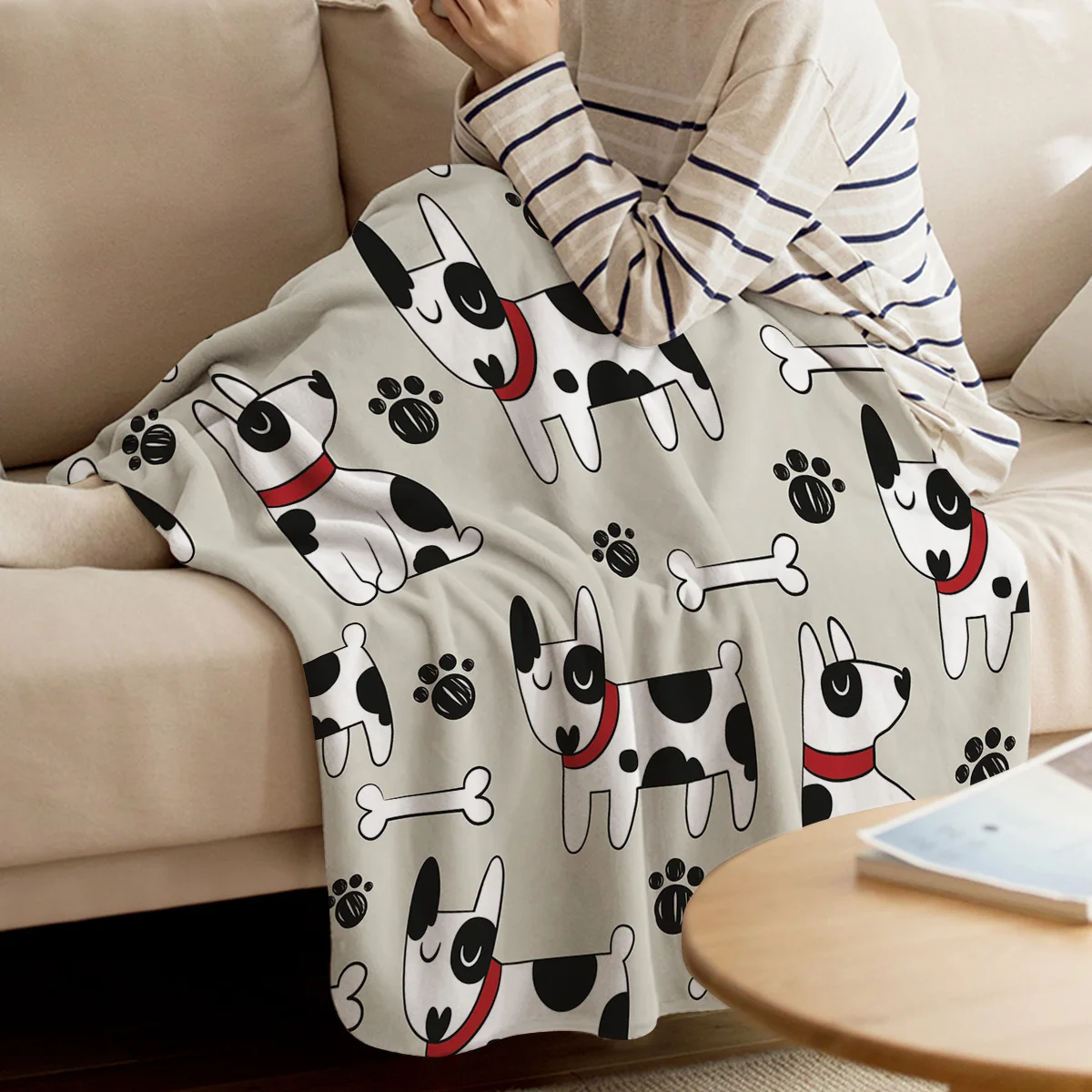 BIGHOUSES Throw Blanket Cartoon Dog Footprints Bones Throw Blanket Cute Kids Design Warm Microfiber Blanket