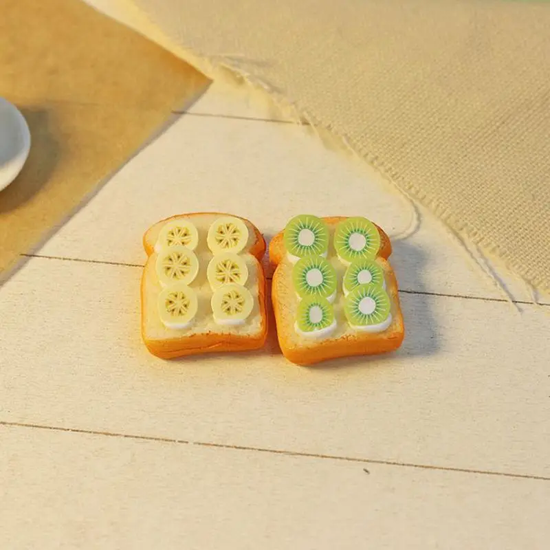 1/12 Scale Miniature Fruit Toast Mini Bread for Blyth Barbies OB11 BJD Dollhouse Pretend Food Kitchen Play Toys Accessories