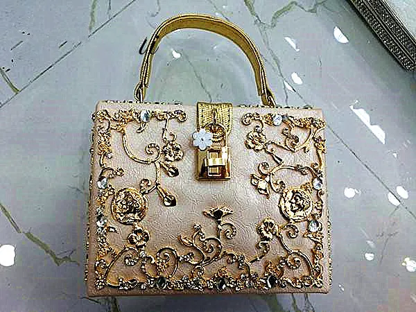 Fashion Prom evening bag diamond flower Clutch Bag hollow relief Corduroy/PU Ballot lock luxury handbag banquet bag party purse