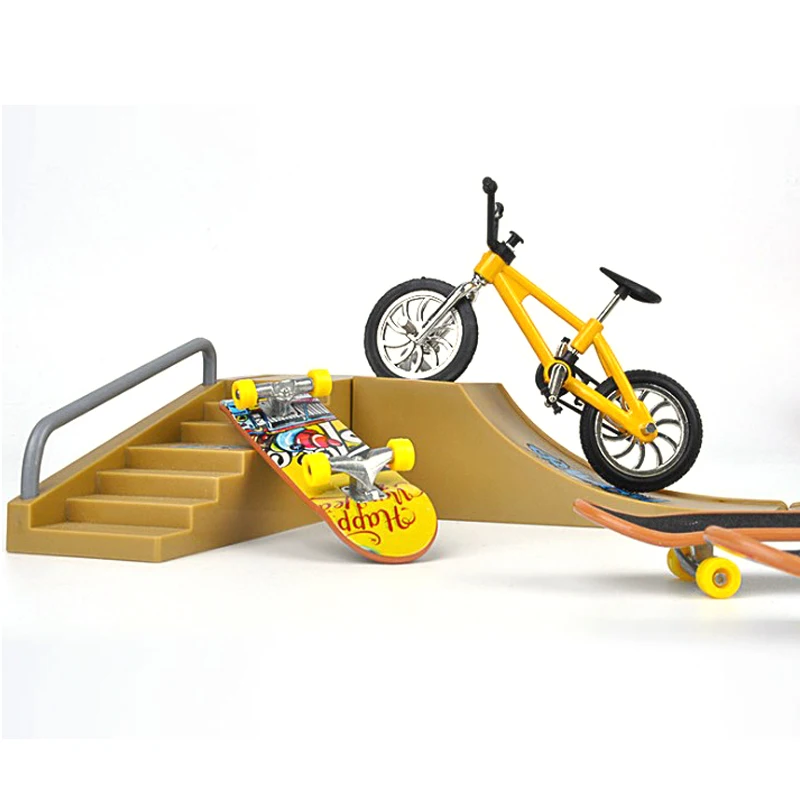 Gratis Schip Nieuwe Mini Vinger Scooter Vinger Fiets Vinger Skateboard Speelgoed Set W/Ramp Voor Meisjes Jongens Party Gunsten goodie Bag Fillers