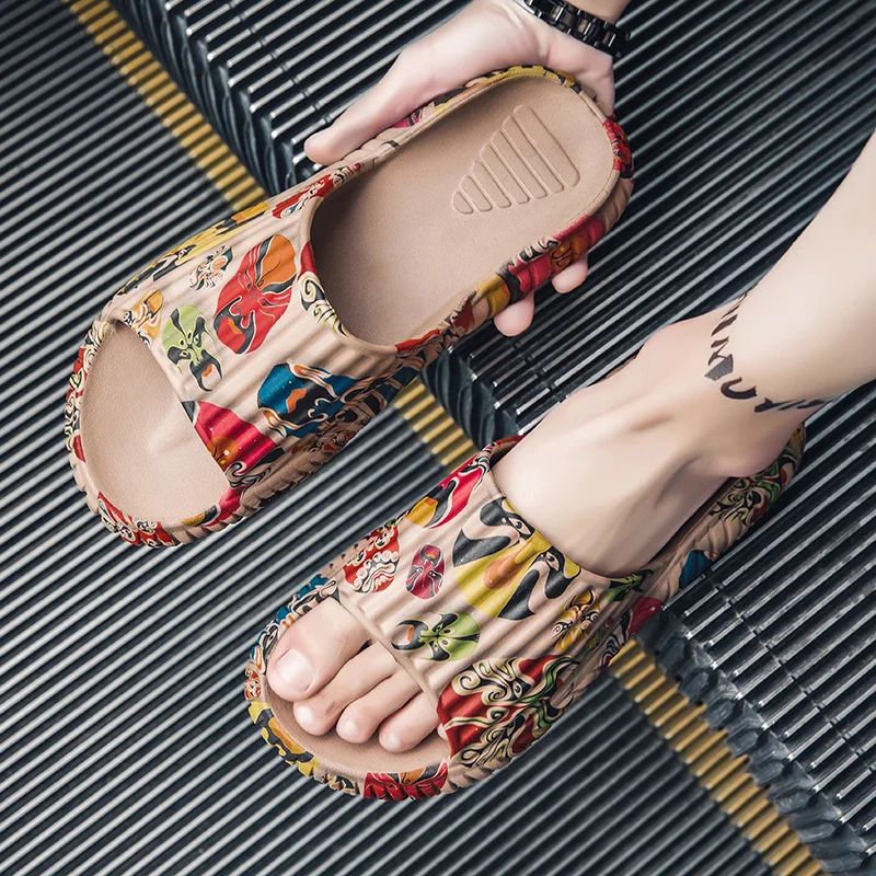 SHENCE Trendy Men's Slippers Summer Men Sandals Soft Comfortable and Breathable Summer Flip Flops Fashion Casual Men Beach Shoes
