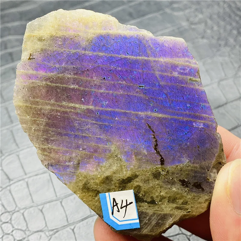 

Natural Purple Light Labradorite Raw Stone Decoración Violet Stone Witchcraft Chakra Spiritual Reiki Healing