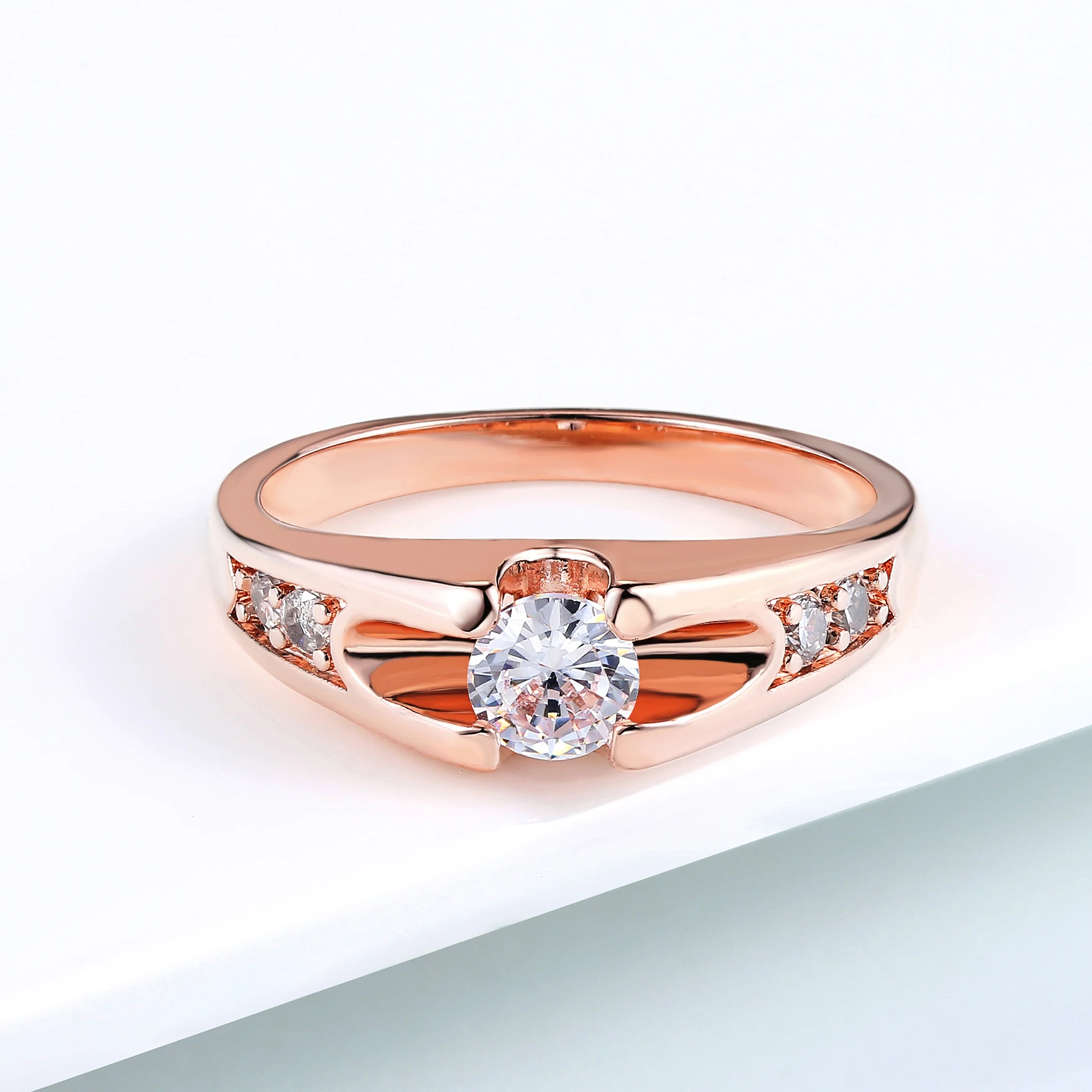 CZ Crystal Wedding Rings for Women Men Rose Gold Color Cubic Zirconia Engagement Party Finger Ring Accessories Jewelry R249