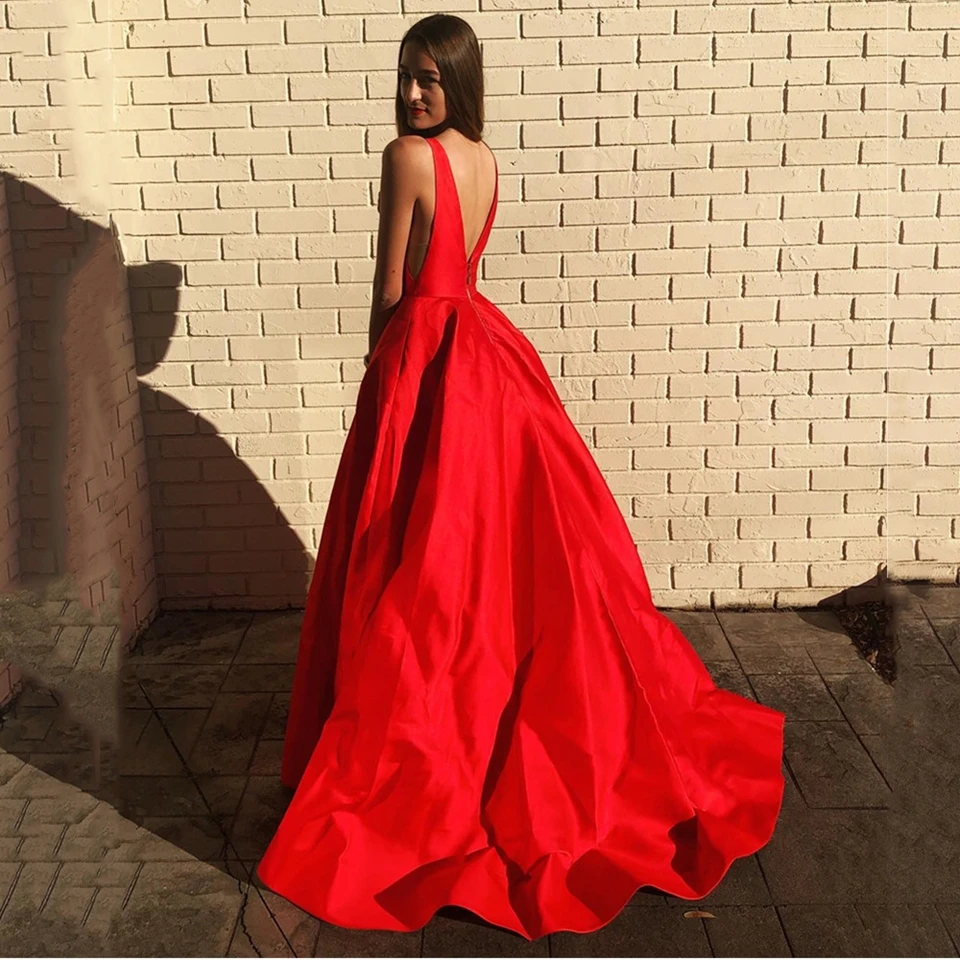 2020 Nieuwe Elegante Rode Lange Prom Jurken Formele Party Mouwloze Hoge Kwaliteit Vestidos Backless Satin Vrouwen Simple Avondjurken