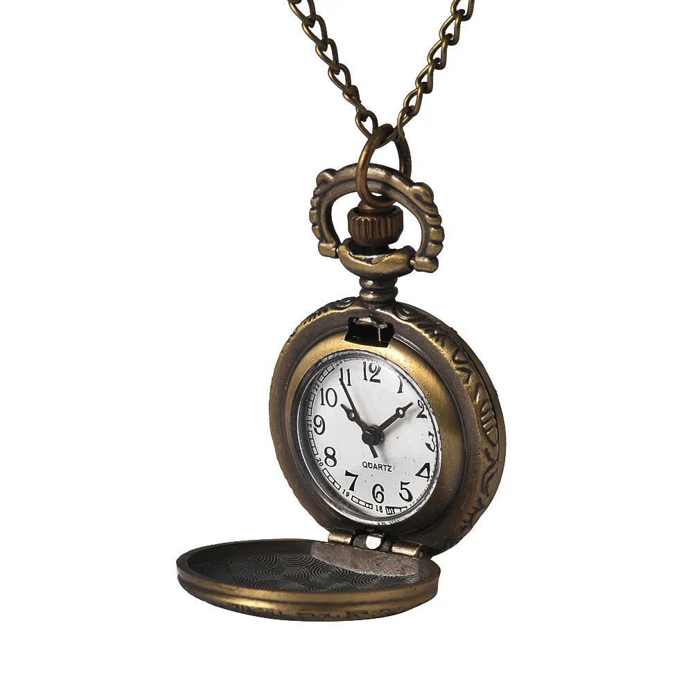 6140Classic Personality Pocket Watch Bronze Shield Pattern Flip Bronze Quartz Pocket Watch with Necklace