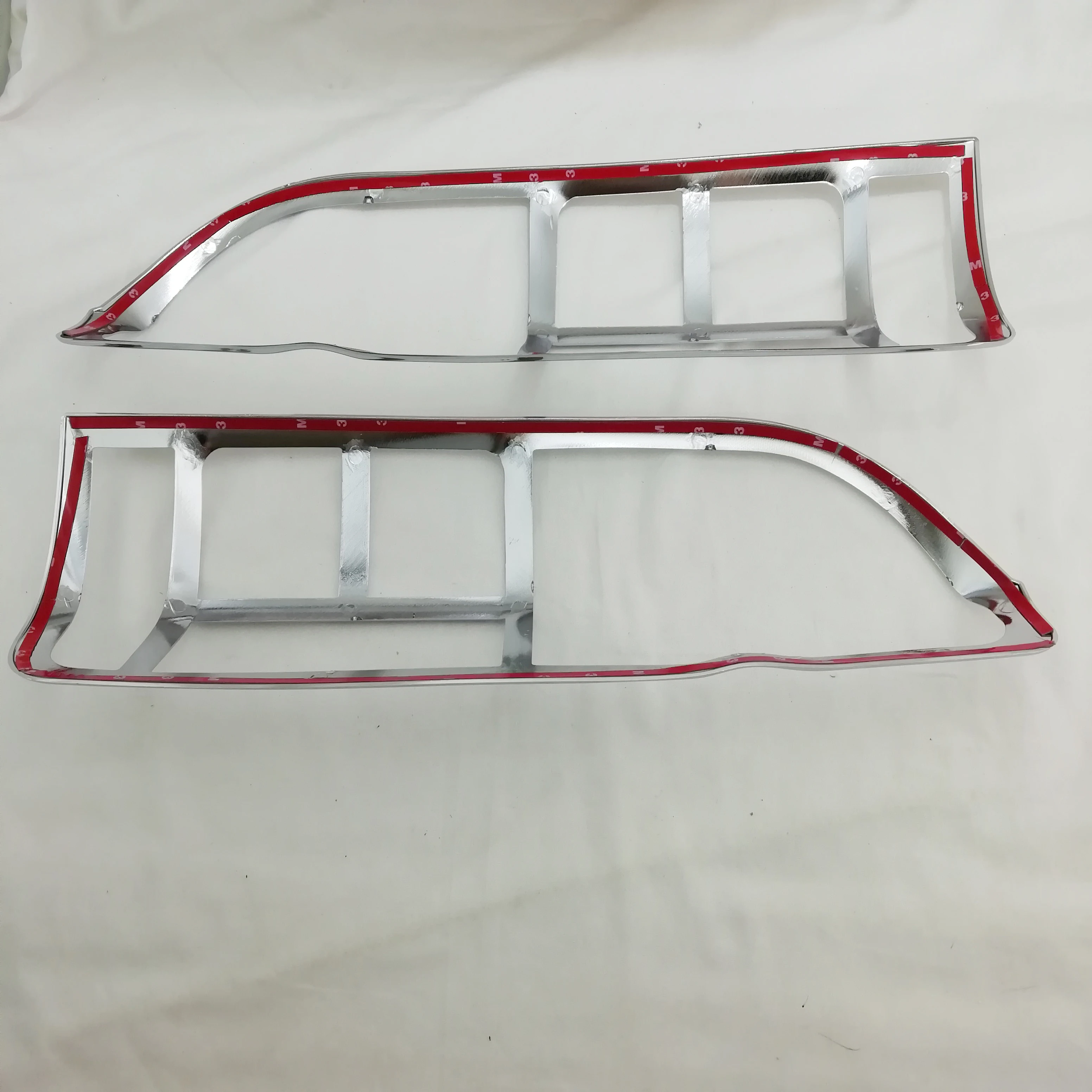 2015-2018 For Toyota HIACE  ABS Chrome accessories plated Rear Light Lamp Cover Trim Tail Light Cover