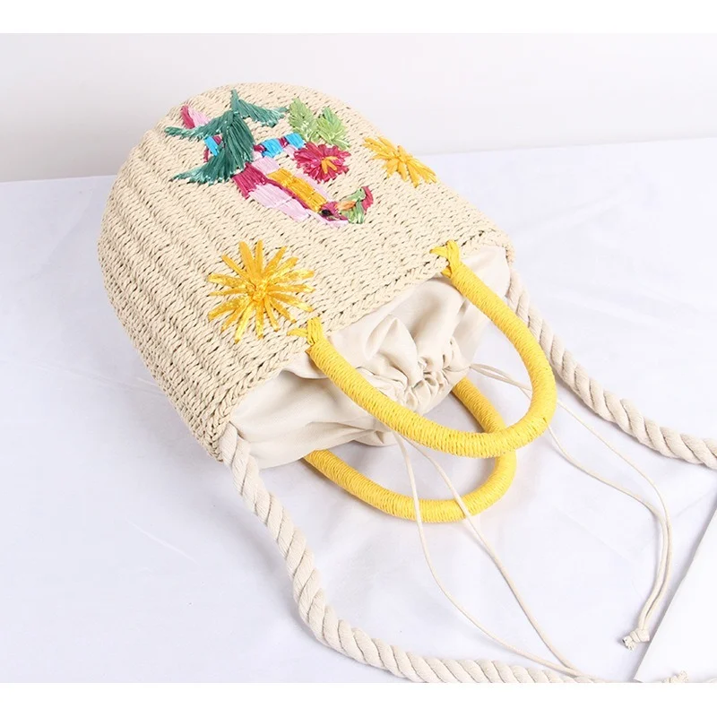 Handmade Straw Bag Women\'s One-shoulder Portable Large-capacity Embroidery Woven Bag Sen Female Holiday Beach Bag