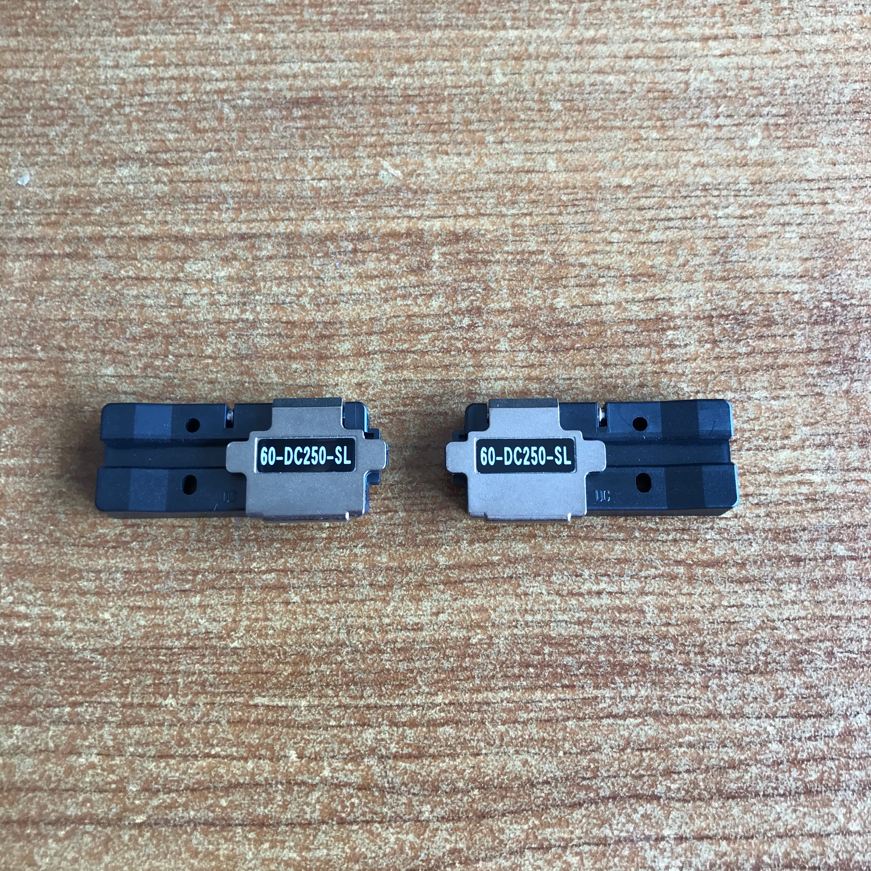 

Original FSM-12S FSM-22S fiber fusion splicer fiber holder Fiber plate Fiber clamp FH-60-DC250-SL 1 pair