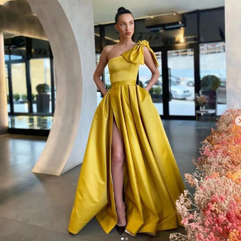 

Simple Gold Satin Evening Dresses 2022 Long High Side Split Prom Dresses One Shoulder Celebrity Party Night Vestidos De Fiesta
