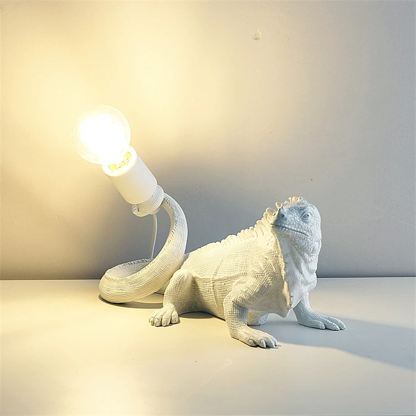 Nordic lizard resin decorative wall lamps living room study bedroom bedside white animal tabletop decor desk lights fixtures