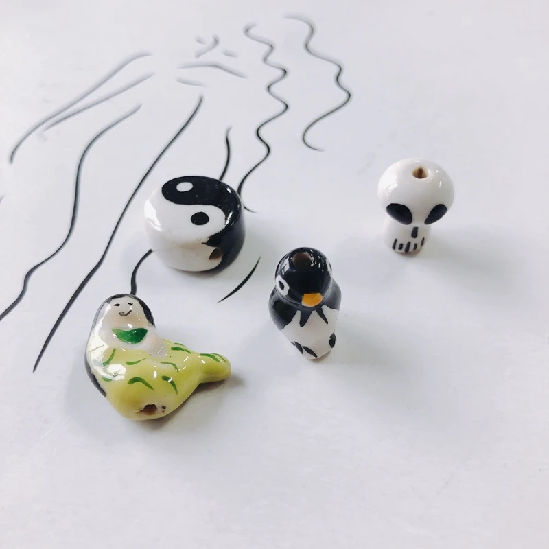 DIY jewelry accessories wholesale cute cartoon sheep puppy penguin skull ceramic hand drawn pendant earring accessories