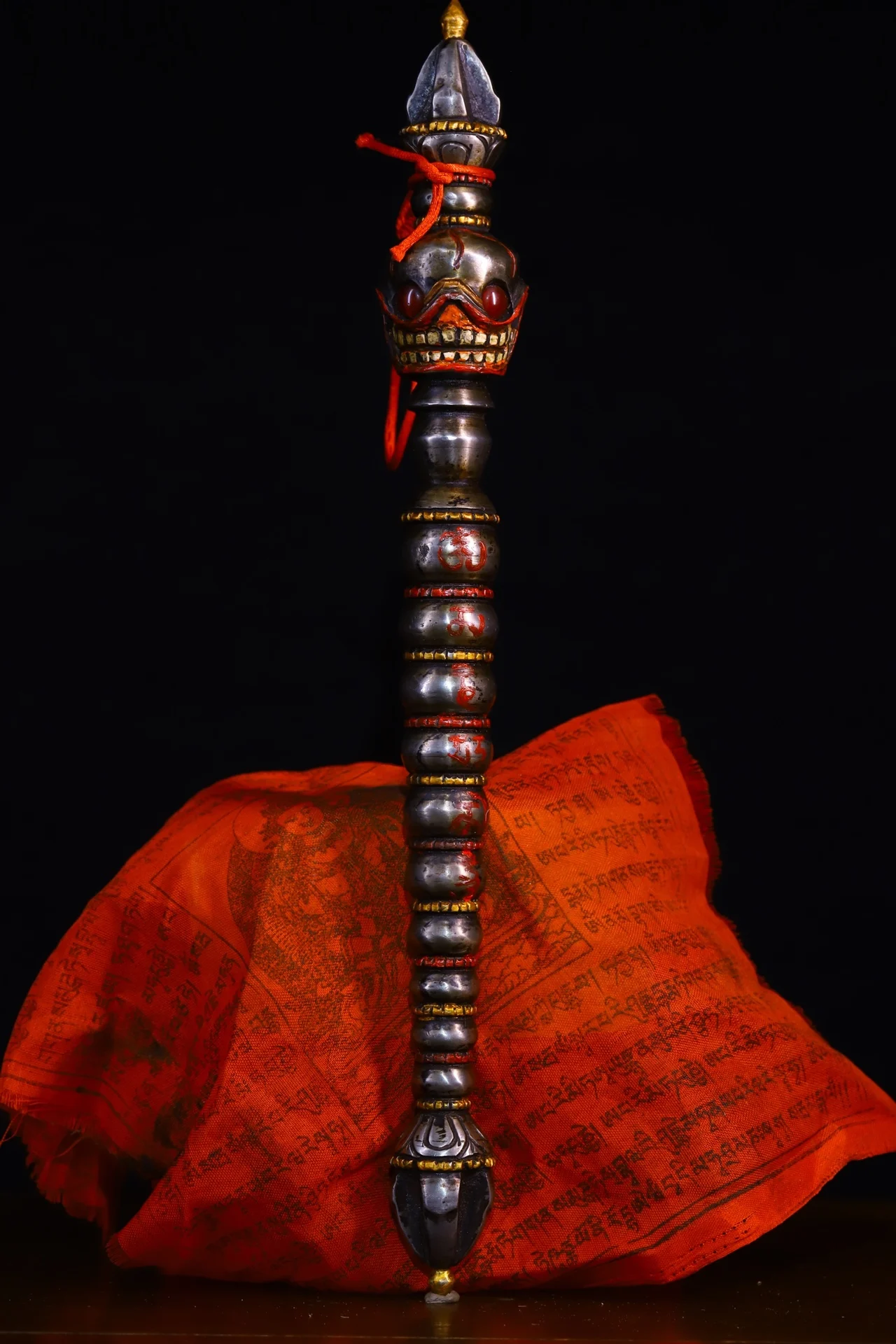 13"Folk Old Tiantie Cinnabar Mosaic Gem Skull Head Vajra Phurpa Amulet Dharma Town House Exorcism