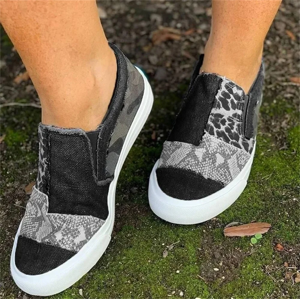 Women Larged-Size Flats 2024 Spring New Leopard Print Ladies Canvas Shoes Dropshipping 35-43 Breathable Female Trendy Sneakers