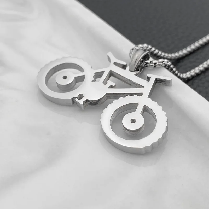 Heavy Industry Machinery Gear Pendant Stainless Steel Bicycle Shape Men And Women Titanium Steel Necklace Hot Sale