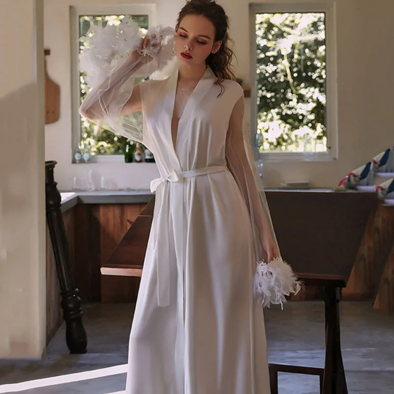 Long Bride Robe Wedding Pijama White Bathrobe Female Sexy Sleepwear Women Mesh And Feather Cuffs Homewear Embroidery Lace FG394