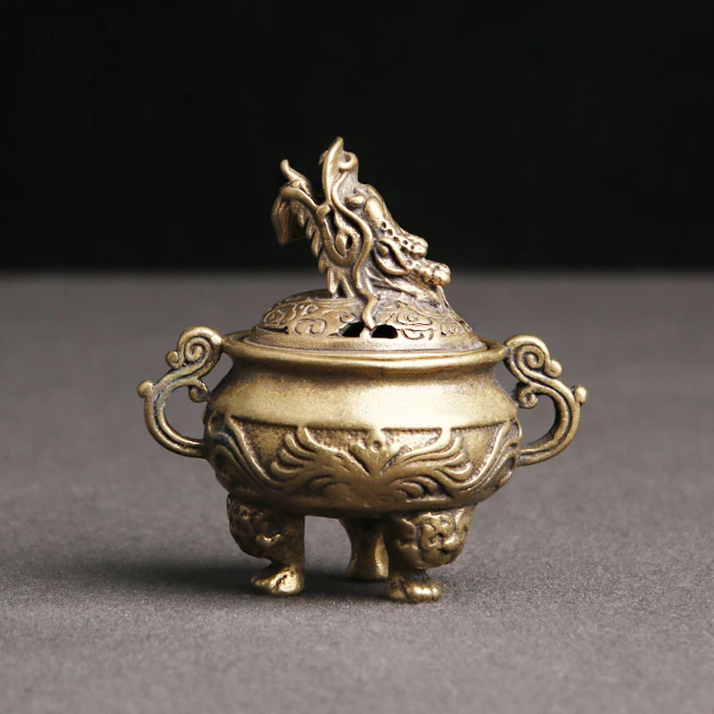 Antique Copper Tripod Incense Burner With Dragon Head Cover Brass Caldron Censer Chinese Pattern Incense Holder Home Desk Decors