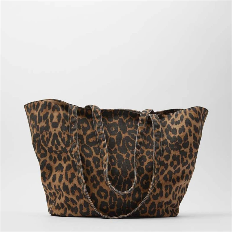 Hot Fashion 2021 New shopping bag leopard print fabric large capacity commuter One Shoulder Tote Bag