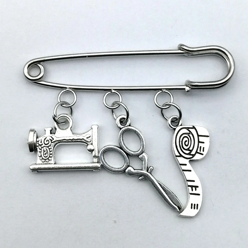 2020 New fashion jewelry sewing machine brooch seamstress brooch Quilters broochsilver handmade