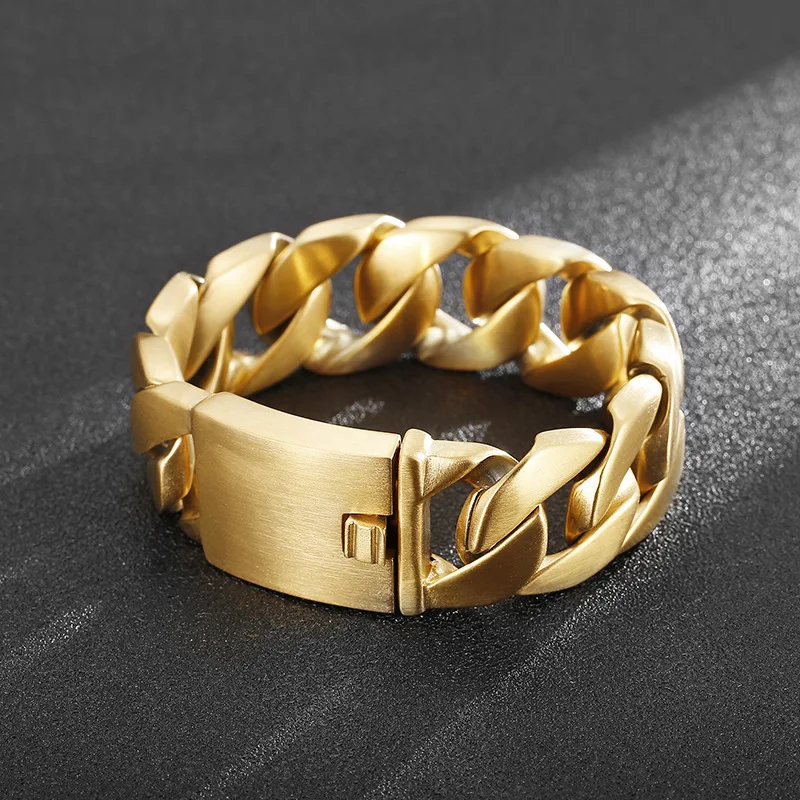 

European and American fashion trend jewelry gold 24mm wide titanium steel men's bracelet