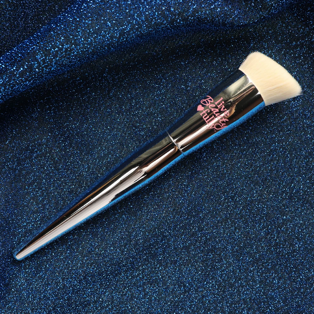 Angled Flat Top Foundation Brush IT Cosmetic Silver Chromed Precision Cream Foundation Makeup Brush