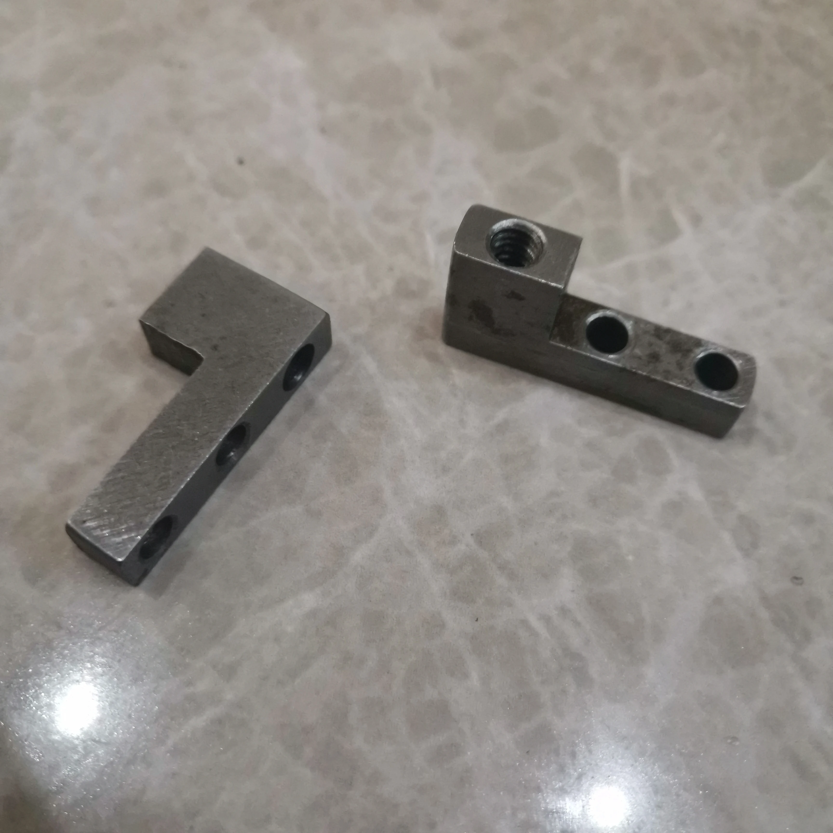 2 pcs ADJUST  block for ZQ-II electric Rug tufting machine