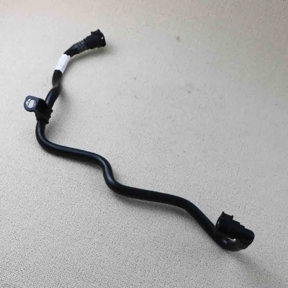 

31368673 For VOLVO S60 V60 2019-2022 XC40 2018-2022 XC60 2018 S90 2020 V40 2018 Water Pump-Tube Coolant Hose 32382362 31319821