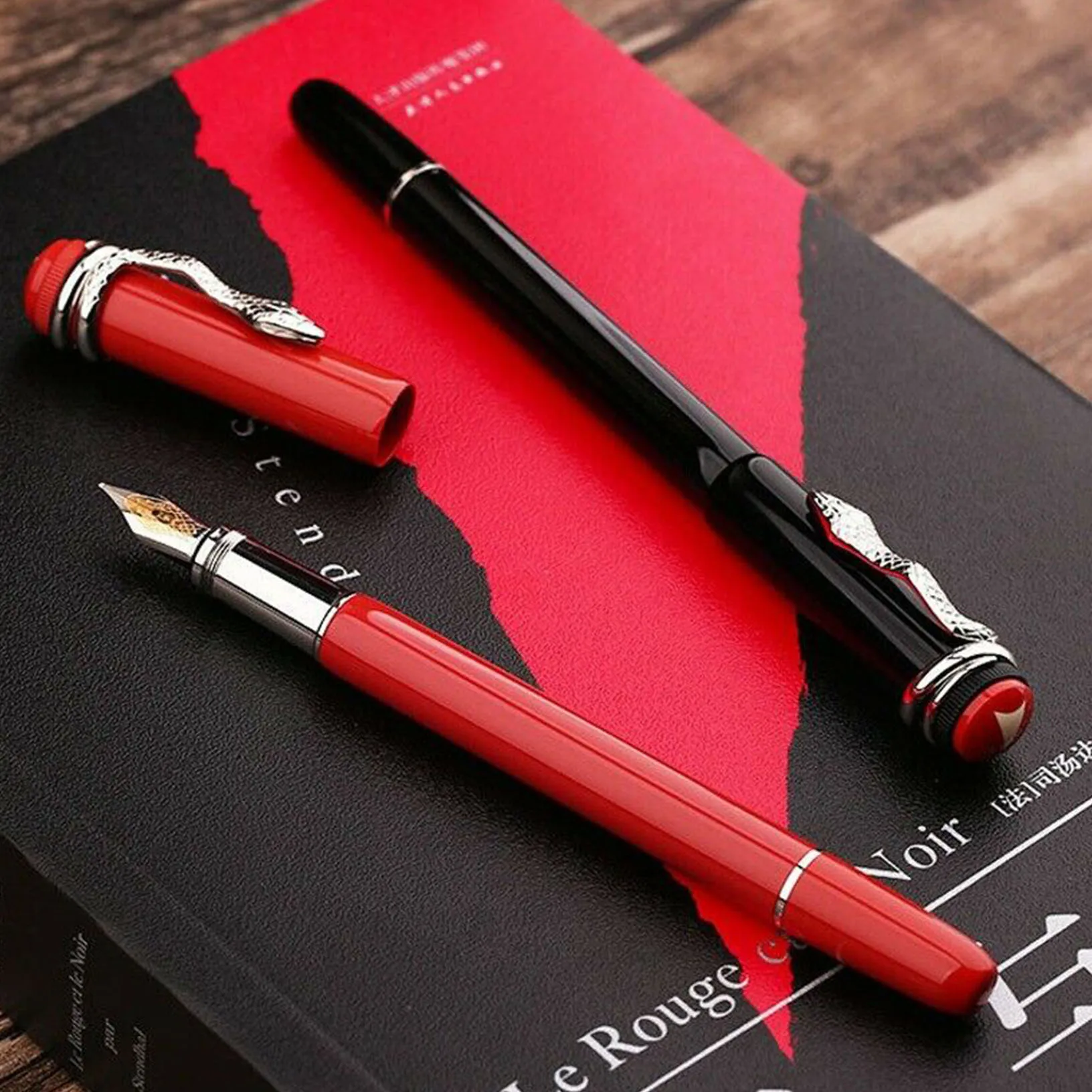 F9ปากกาโลหะงูแมงมุมลูกสูบF Nib 0.5มม.ปากกาของขวัญ