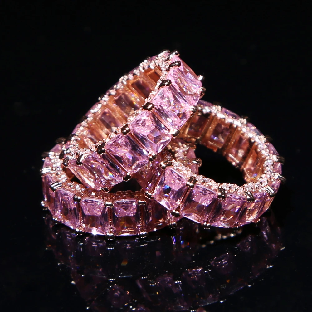 2025 Full Siza Luxury Iced Out Bling Geometry Square White Clear 5A Finger Rings For Women Charm Rock Style Engagement Jewelry