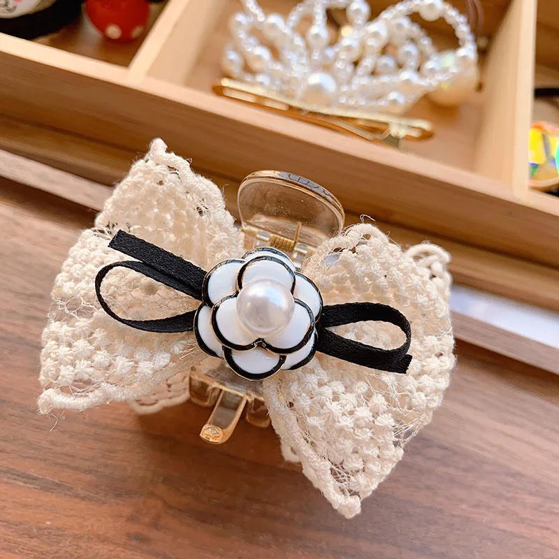 Fashion Girl Retro lace Hair Claws Beam Hairpin Women Hair Accessories Beauty Hair Crab Clamp Headwear flowers Hair Clip