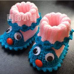 2pcs/Hand woven wool shoes baby shoes winter baby walking shoes soft warm full moon shoes