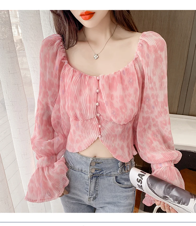 Tops Women 2021 New Autumn French Chiffon Fold Printing Square Collar Flared Sleeves Sunscreen Top Short Cardigan Chiffon Blouse