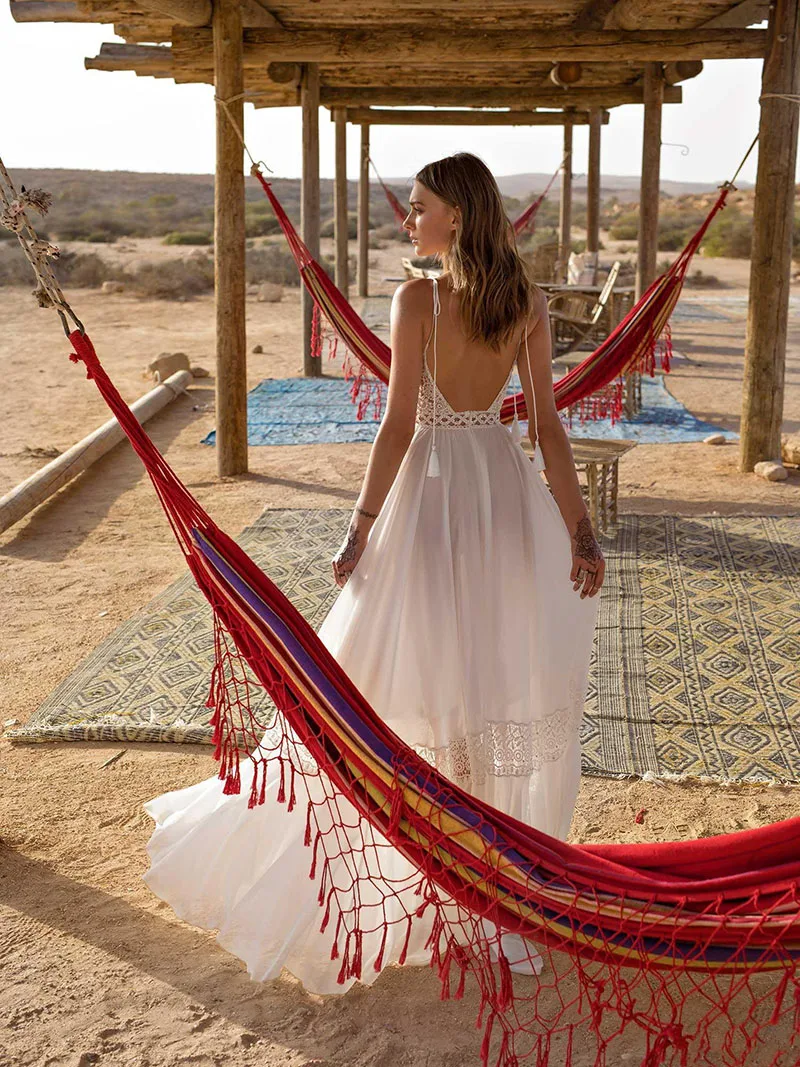 Vestidos de casamento sexy sem encosto, vestido de noiva de praia, vestidos de casamento boêmios, cintas de espaguete, verão, 2024