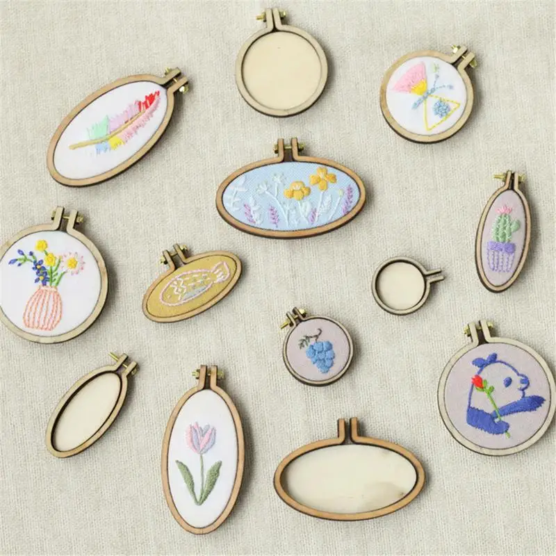 Mini Wooden Embroidery Hoop Ring Cross Stitch Frame Handmade Pendant Crafts Embroidery Circle Sewing Kit DIY Craft Gift Tool