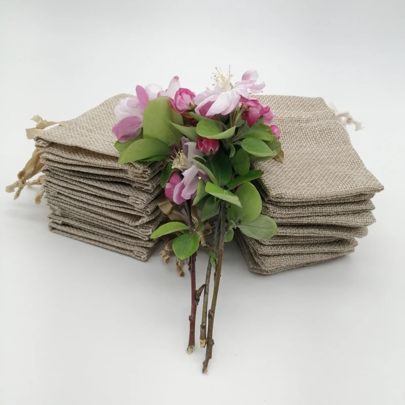 60pcs Handcrafted Jute Bags Christmas Gift Combo Featuring Burlap Drawstring Pouches Sachet Packaging Party Favor Display Supply