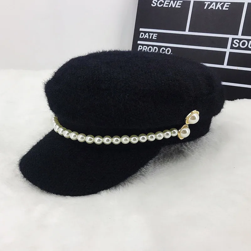 New Warm White winter caps women newsboy caps female pearl Band Fur Hat Black military caps vintage flat top thick warm hats