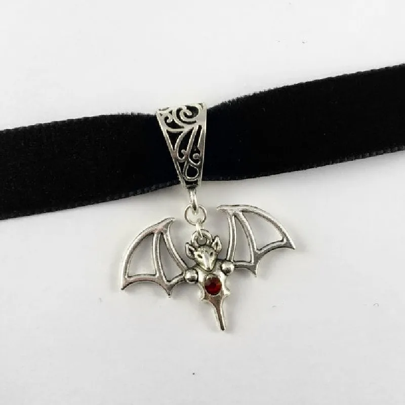 Goth Black Velvet with Bat Charm Choker Gothic Witch Halloween Rock Necklace Jewelry Women Gift Wholesale Statement Fashion