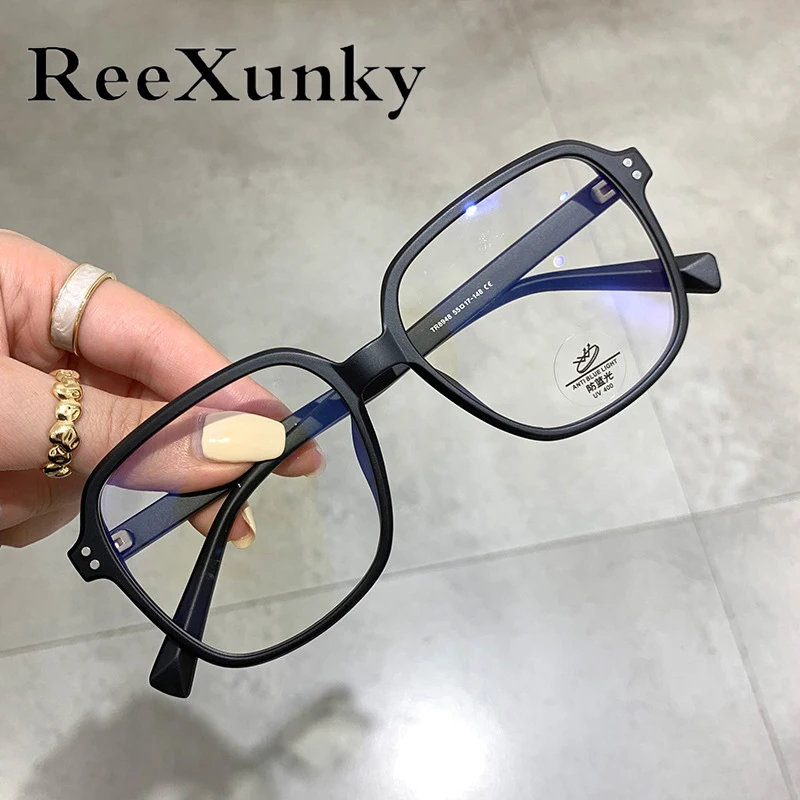 

Trending 2022 Blue Light Blocking Men's Glasses Gaming TR90 Matte Black Anti Ray Eyewear Women Transparent Fashion Eyeglasses