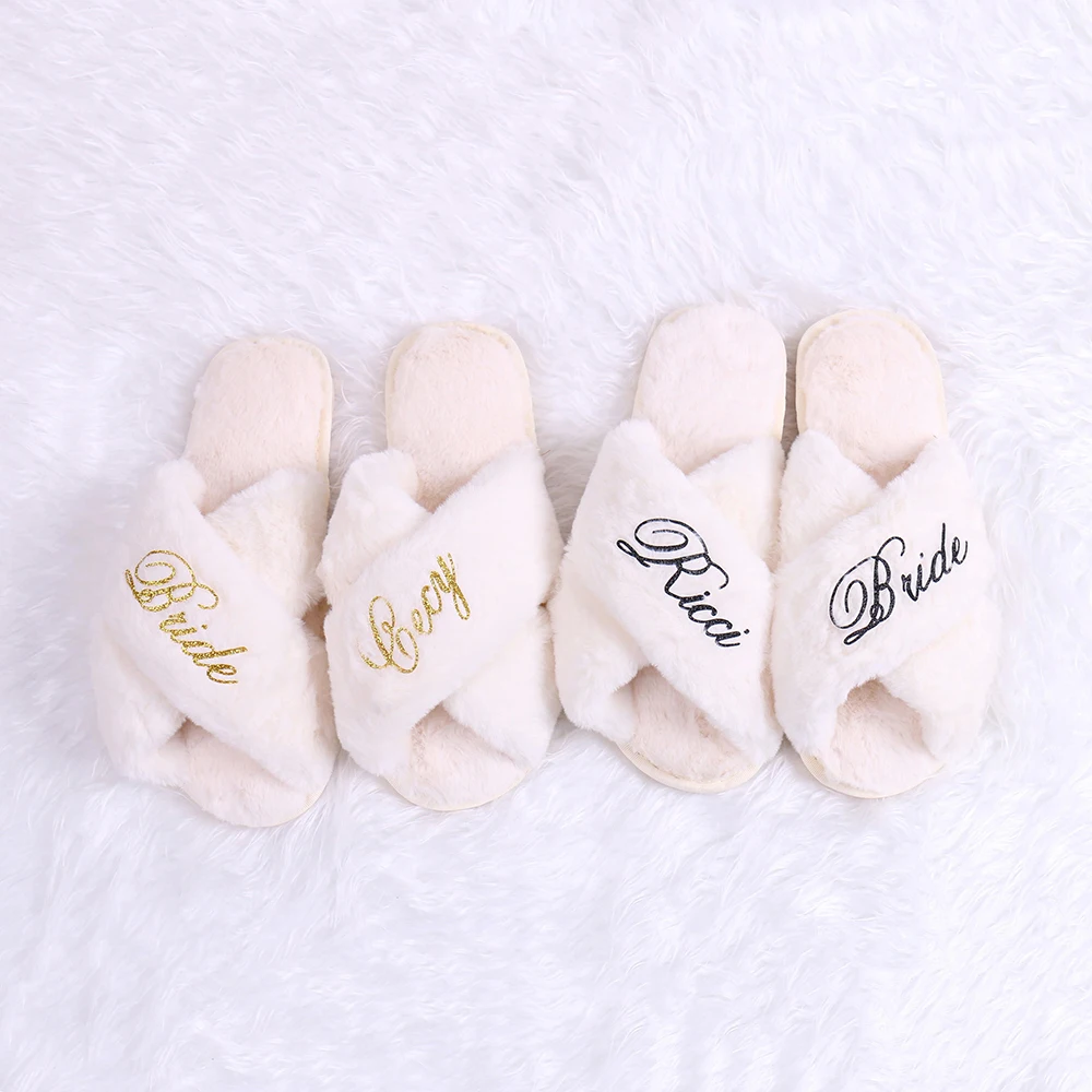 

Personalized Wedding Slippers Fluffy Bachelorette Sleepover Custom Bride Bridesmaid Flip Flops Hen Parti Gift Girls Night