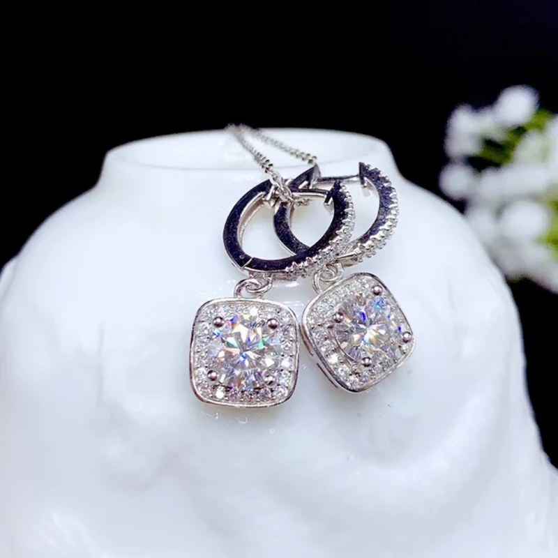 

Round Brilliant Cut 2 Carats Diamond Test Past D Color Princess Moissanite Earrings Silver 925 Original Big Gemstone Earrings