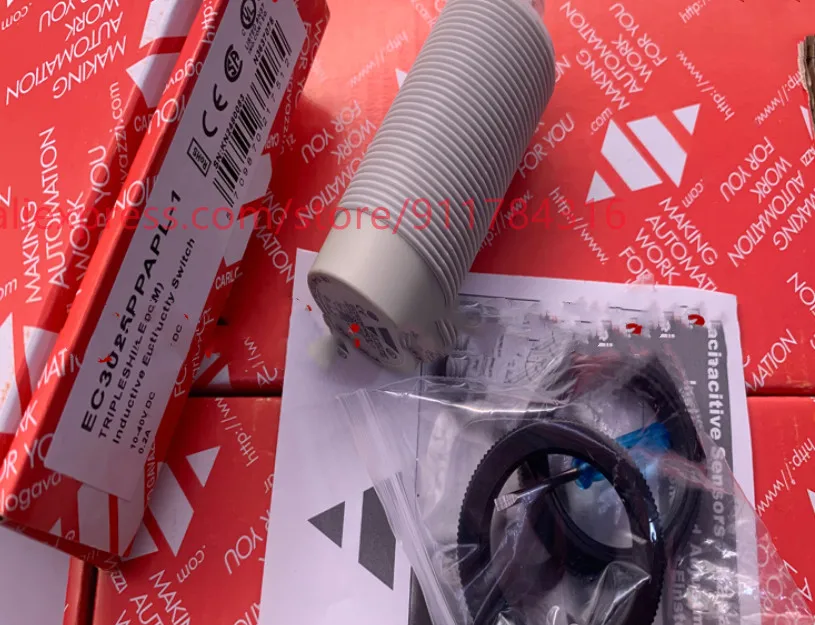 

2pcs New High quality Carlo proximity switch EC3025PPAPL-1 EC3025TBASL-6